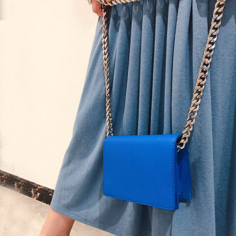 Thick Chain Small Square Shoulder Bag