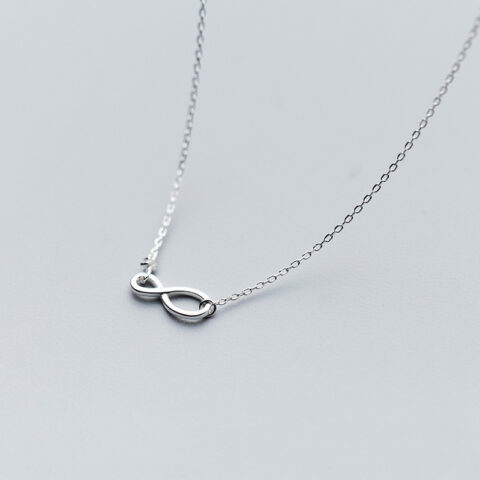 Female Temperament Infinity Necklace