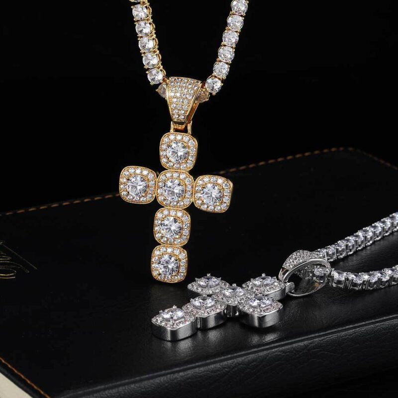 Rock Sugar Zircon Cross Pendant Hip Hop Necklace