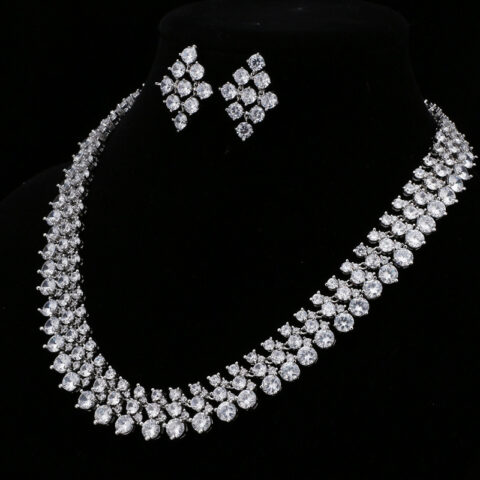 Elegant Women's Super Zircon Jewelry Set